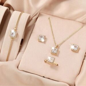 Gold Necklace Set with Crystal Accents